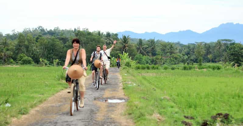 Yogyakarta: Traditional Village Bicycle Tour With Transfer - Itinerary