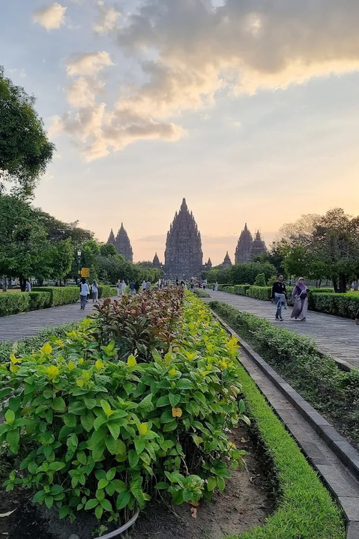 Yogyakarta: Transfer & Tour Borobudur and Prambanan Temples - Inclusions