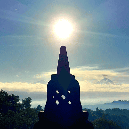 Yogyakarta:Borobudur/Volcano/Prambanan/Tea Farm (FREE DRONE) - Key Points