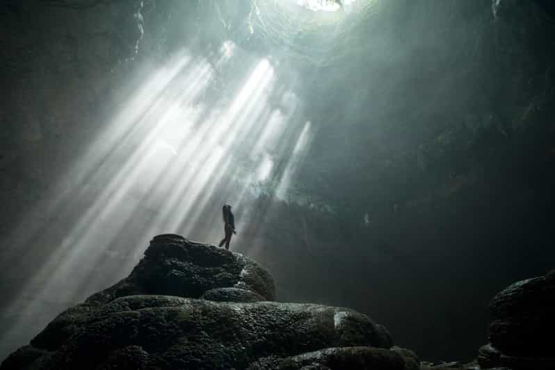 Yogyakartas Hidden Gems: Jomblang Cave & Timang Beach Tour - Jomblang Cave Exploration