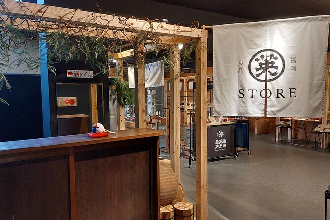 YokaBus Hikosan Jingu and Showa Era Market Tour - Lunch and Personal Expenses