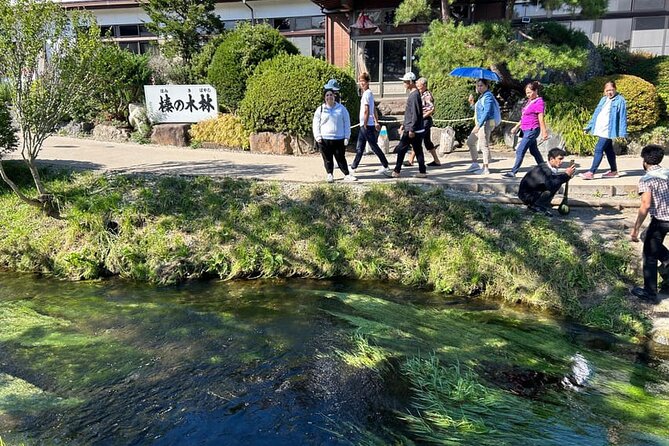 Yokohama Half Day Tour With an Expert Local Guide - Enjoying Yokohamas Lively Shopping Districts