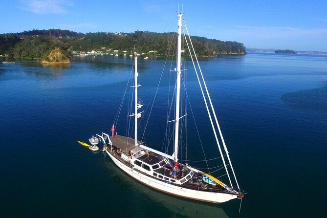 Yonder Star Sailing Yacht - What’s Included and What’s Not