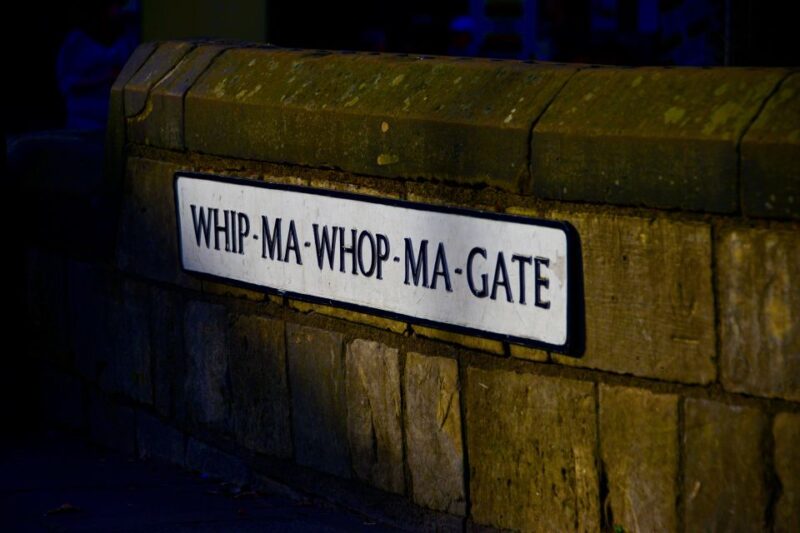 York: 1-Hour Small Group Evening Walking Tour - Inspiration for Diagon Alley