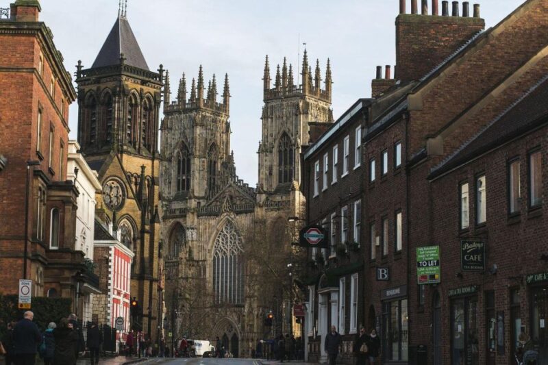 York Audio Walk: Ghosts, History, and Chocolate - Discover Yorks Chocolate-Making Heritage