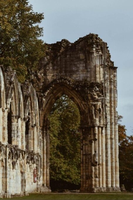 York Audio Walk: Ghosts, History, and Chocolate - Flexible and Self-Guided Audio Tour