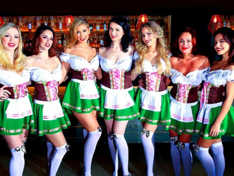 York: Bar Maid-led Pub Crawl for Special Events - Barmaid Party Leaders