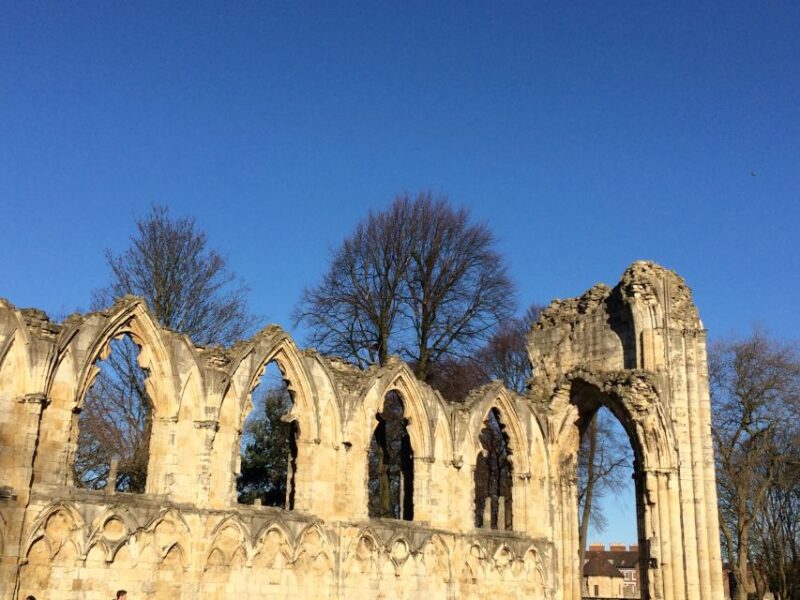 York: City Chronicles Historical Walking Tour - Meeting Point