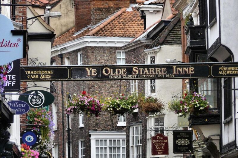 York: Escape Tour - Self Guided Citygame - Finding the Secret Passage to Escape