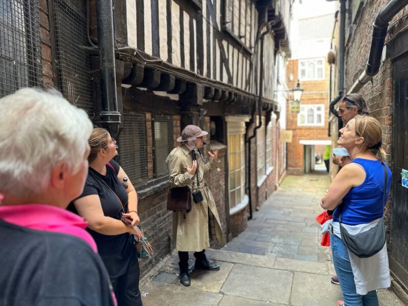 York: Historical Gems Tour & A Taste of York Chocolate - Target Audience