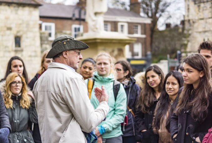 York: Private Bespoke History Walking Tour - Traversing the City Walls