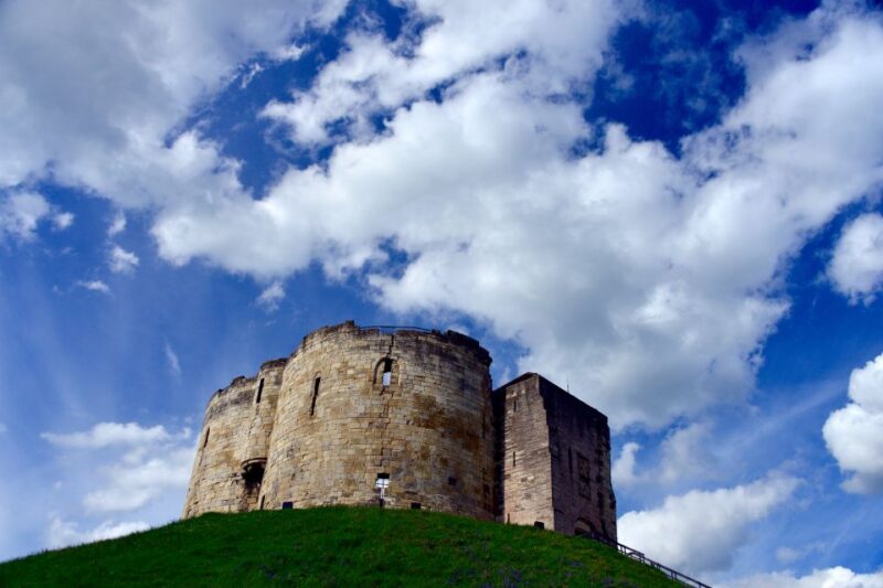 York: Private Guided Walking Tour - Walk Along the Ancient City Wall