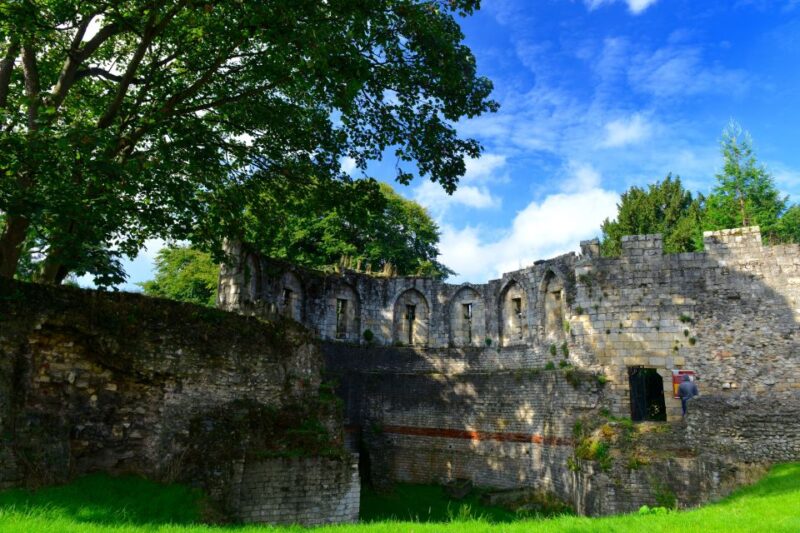 York: Private Guided Walking Tour - Flexible Meeting Point and Wheelchair Accessible