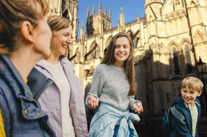 York: Self-Guided City Sightseeing Treasure Hunt - Key Points