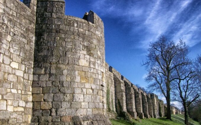York: Self-Guided City Walk & Interactive Treasure Hunt - Accessibility and Mobility