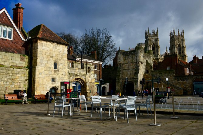 York Small-Group Evening Walking Tour With Guide - Highlights of the Guided Tour