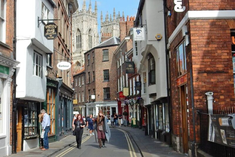 York: Smartphone Treasure Hunt Style Heritage Walks - Treasure Hunt Through History