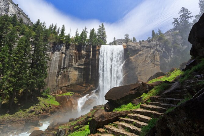 Yosemite National Park Self Guided Driving Audio Tour Guide - Booking