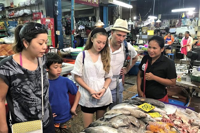 Your Introduction to the Thai Kitchen - Exploring the Chatchai Market