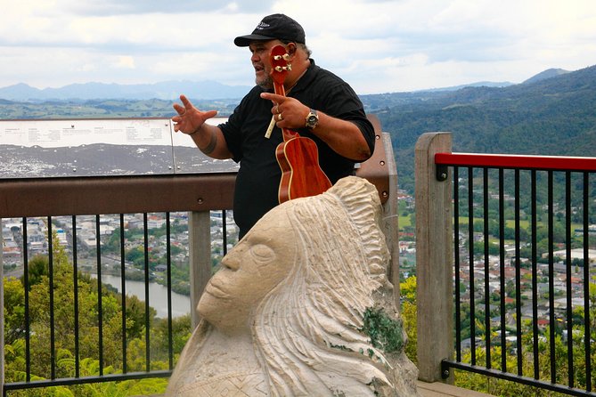 Your Kiwi Cultural Connection With Tu Tika Tours - Intimate Small-Group Interactions