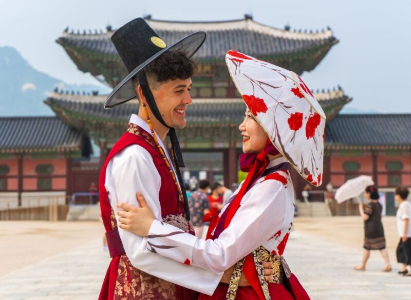 Your Personal Seoul Photographer! - Capturing Gyeongbokgung Palaces Splendor