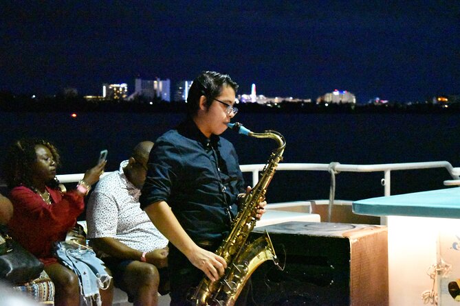 Your Romantic Dinner in Cancun, Includes National Open Bar and Live Music - Beverage Selection