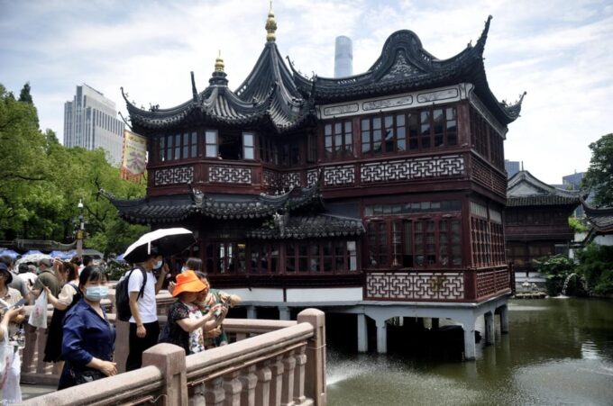 Yu Garden Shanghai Entry Tickets Booking - Included Services and Amenities