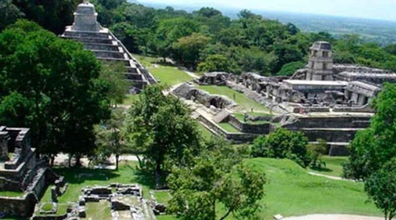 Yucatán: Classic Chichen Itza Tour With Maya Travel - Mayan History and Culture