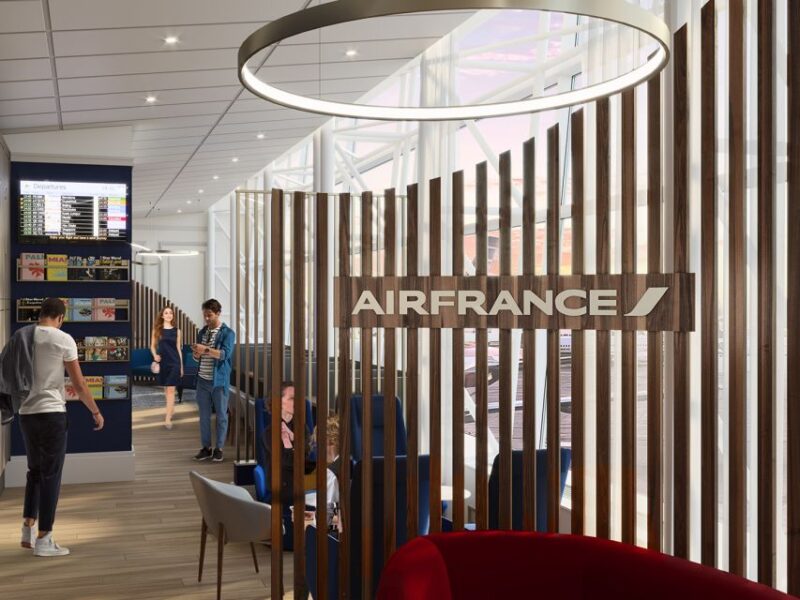 YUL Montréal-Trudeau Airport: Airport Lounge Entry Ticket - Key Points