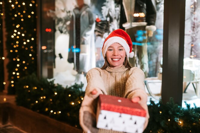 Yuletide Charm: A Southern Christmas Journey in Savannah - The Guided Walks Flexible Pace