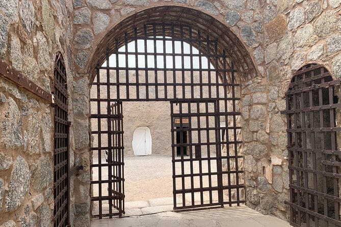 Yuma Territorial Prison & Castle Dome Ghost Town - Private Tour - Optional Visit to Painted Rock