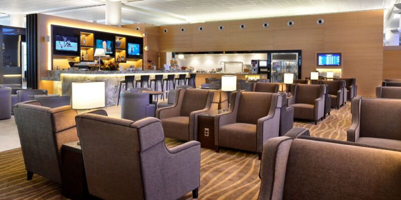 YWG Winnipeg International Airport: Premium Lounge Access - Lounge Amenities and Facilities
