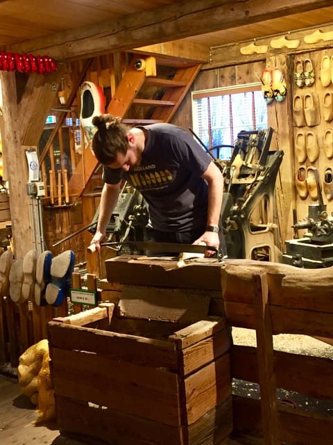 Zaanse Schans: Highlights of Holland Private Guided Tour - Historical Houses and Windmills