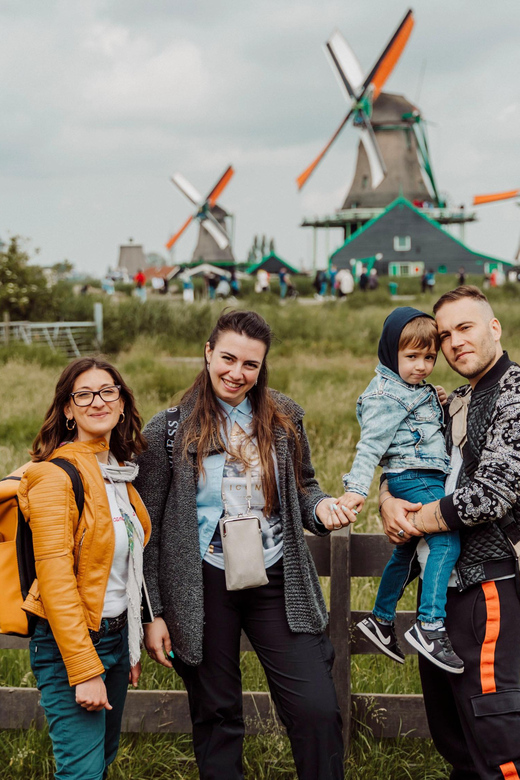 Zaanse Schans: the Windmills Village Tour in Italian - Key Points