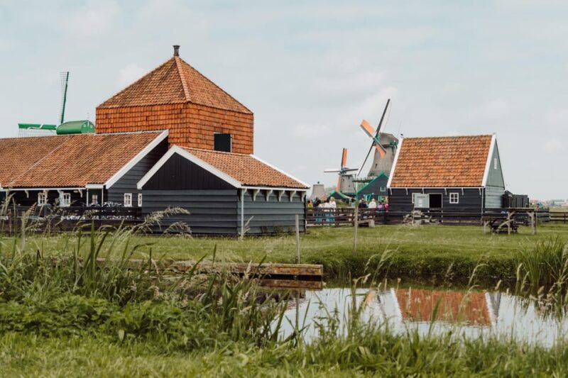 Zaanse Schans: the Windmills Village Tour in Italian - Zaanse Schans Village