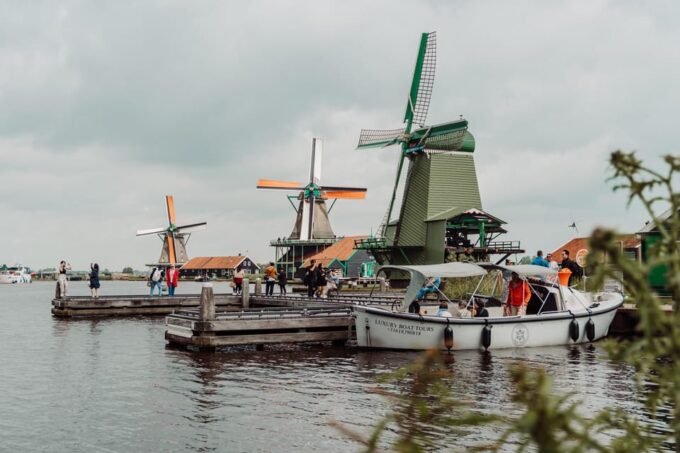 Zaanse Schans: the Windmills Village Tour in Italian - Free Time