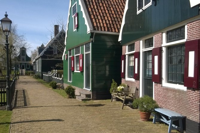 Zaanse Schans Windmills Private Tour From Amsterdam Airport - Accessibility and Policies