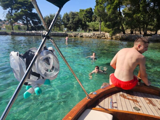 Zadar: 3 Island Swimming and Snorkeling Cruise With Prosecco - Explore the Islands