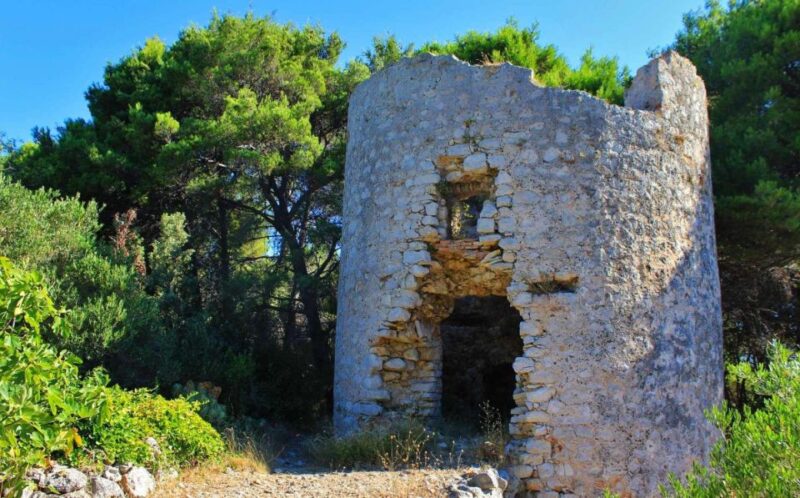 Zadar: 3 Islands Boat Tour W/ Snorkeling, Fruits, & Prosecco - Included Amenities