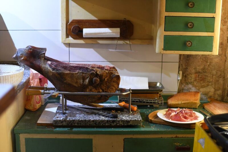Zadar: Culinary Walking Tour With Food Tastings - Good To Know