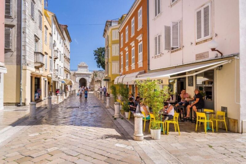Zadar: Early Morning Walking Tour of the Old Town - Narrative Covering Zadars History