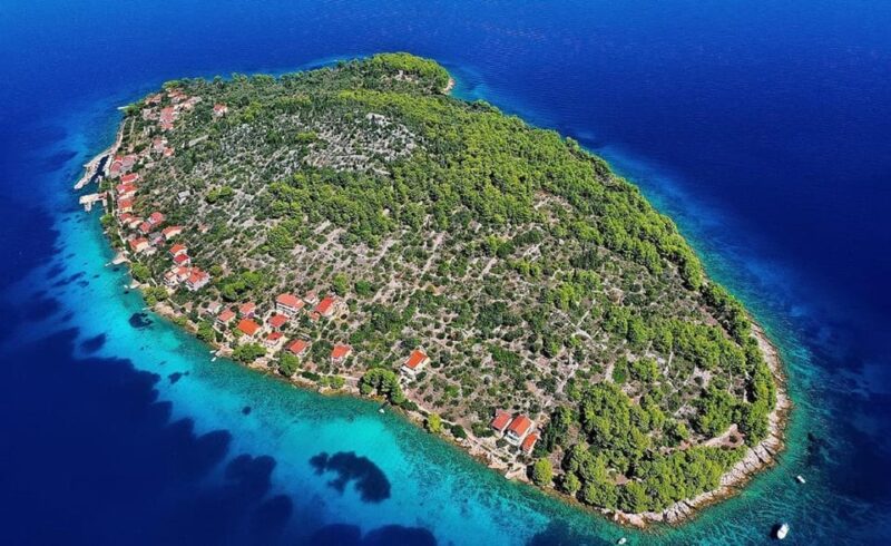 Zadar: Half-Day Speedboat Tour With Snorkeling and Drinks - Speedboat Journey