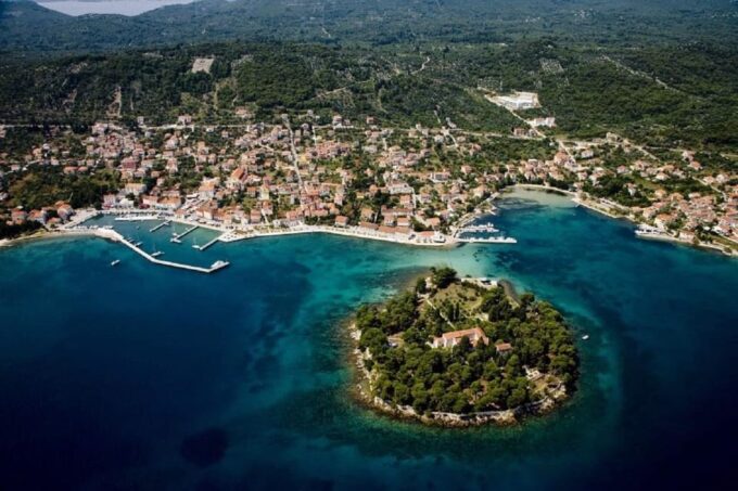 Zadar: Half-Day Speedboat Tour With Snorkeling and Drinks - Frequently Asked Questions