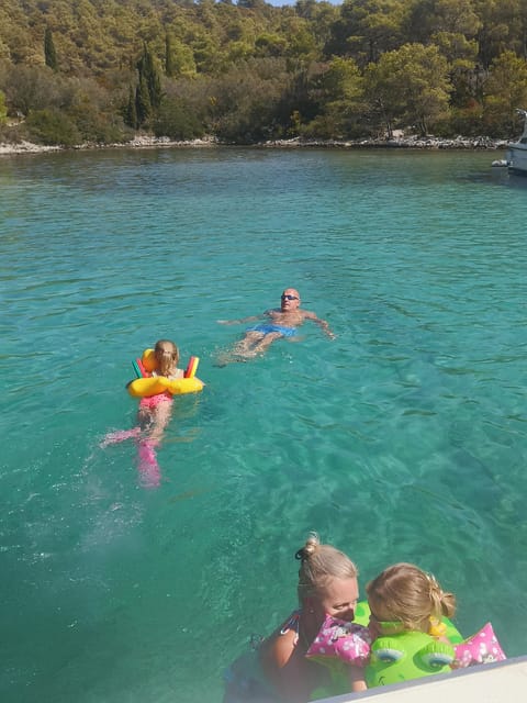 Zadar: Hop-On Hop-Off Speedboat Tour With 3 Stops & Drinks - Frequently Asked Questions