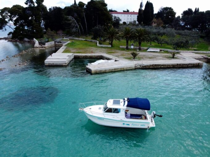 Zadar: Island Hopping Half-Day Boat Tour With Snorkeling - Panoramic Views of the Shore