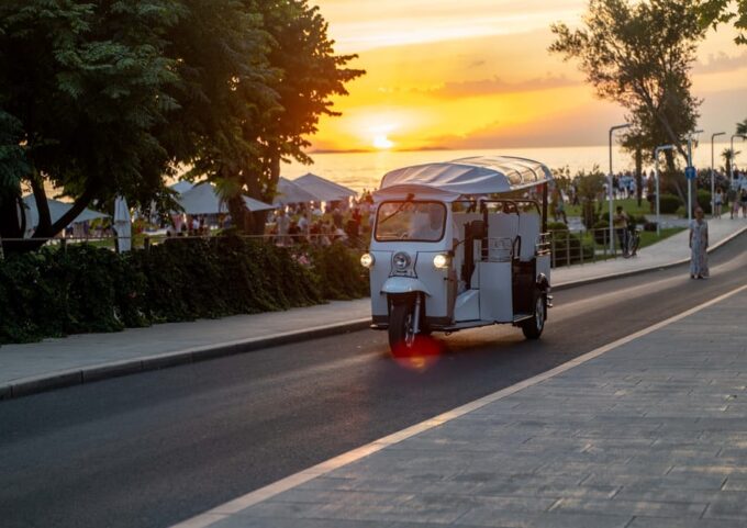 Zadar: Panorama Guided Tour by Tuk-Tuk - Duration and Group Size