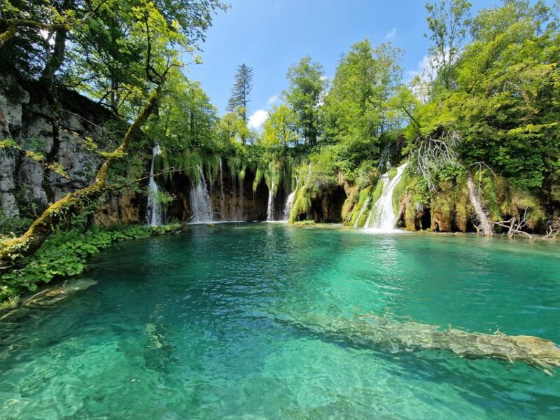Zadar: Plitvice Lakes Day Trip With Guide and Boat Tour - Participant Requirements