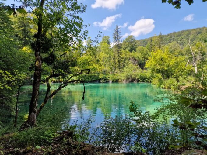Zadar: Plitvice Lakes Day Trip With Guide and Boat Tour - Booking and Cancellation Policy