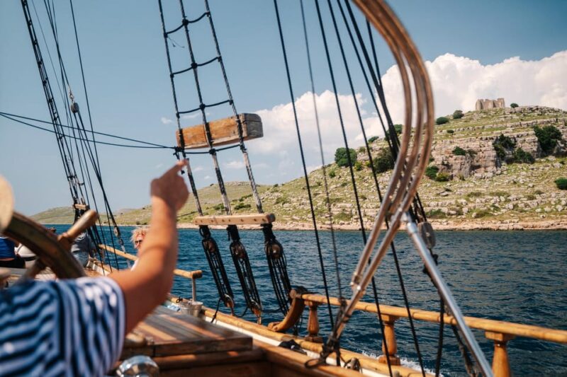 Zadar: Sailboat Tour With Unlimited Wine & 3 Stops - Experience Details