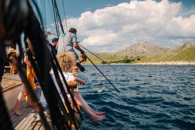 Zadar: Sailboat Tour With Unlimited Wine & 3 Stops - Meeting Point